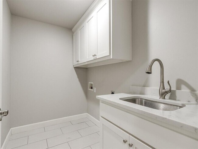 Building Photo - 3112 NW 184th Terrace