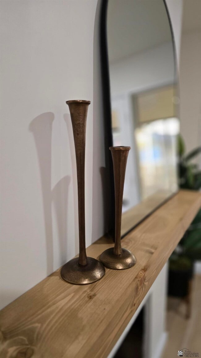 Building Photo - 2008 S 14th Ave