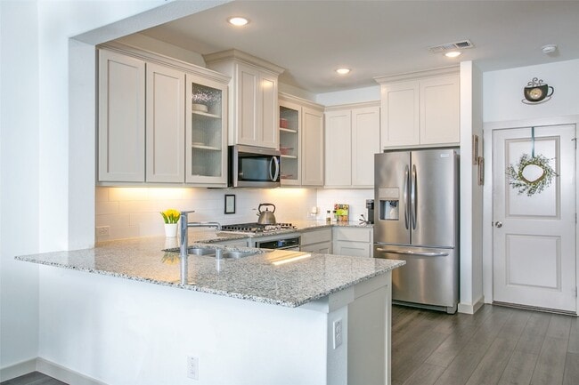 Building Photo - 1213 Casselberry Dr
