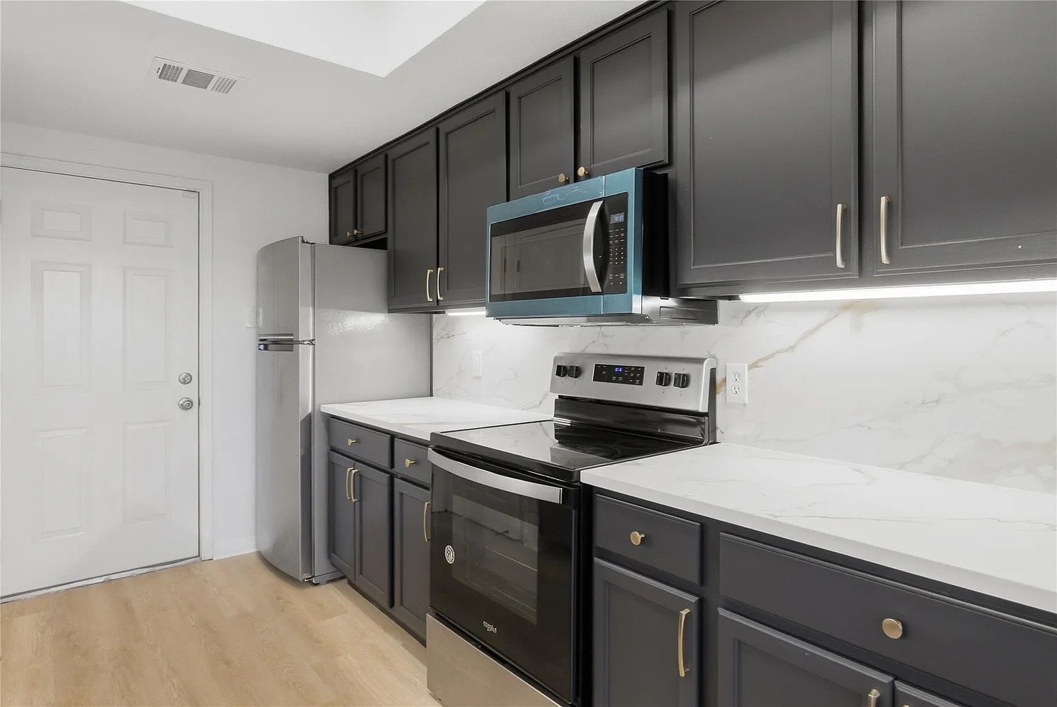 Building Photo - Room in Duplex on Gwendolyn Ln