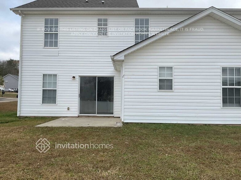 Building Photo - 407 Mooseberry Ln