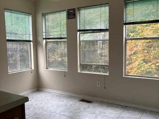 Building Photo - 4973 Windsor Downs Ln