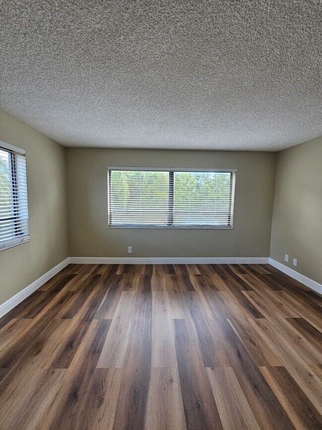 Building Photo - 2050 N Congress Ave