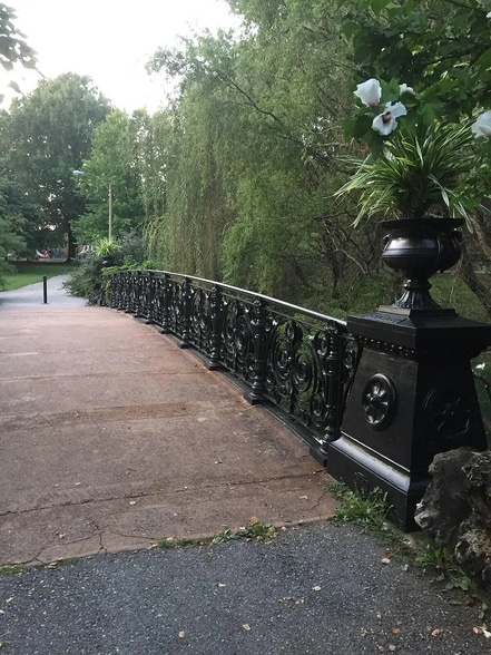 Lafayette Park - 2051 Park Ave