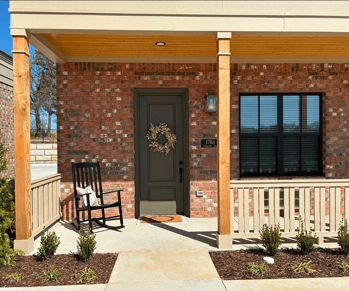 Building Photo - The Cottages at Ashton