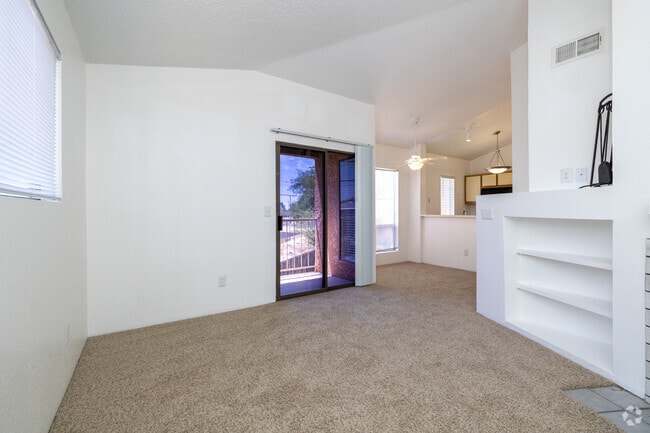 Interior Photo - Emerald Pointe Apartments