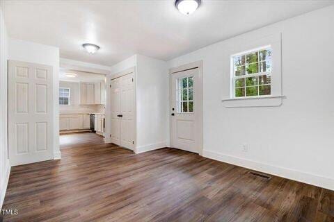 Building Photo - 605 Sherrod Heights