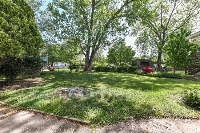Building Photo - 1020 S Hoga Rd