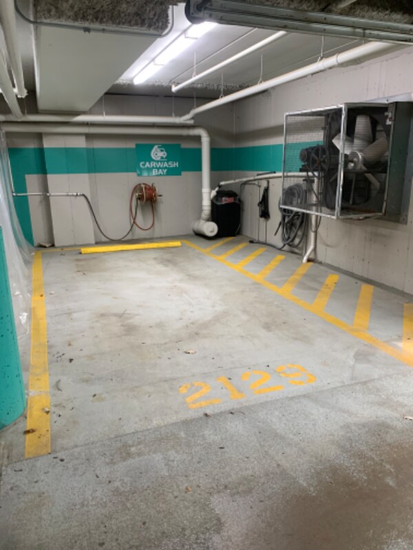 Building Photo - 2 Itasca Place