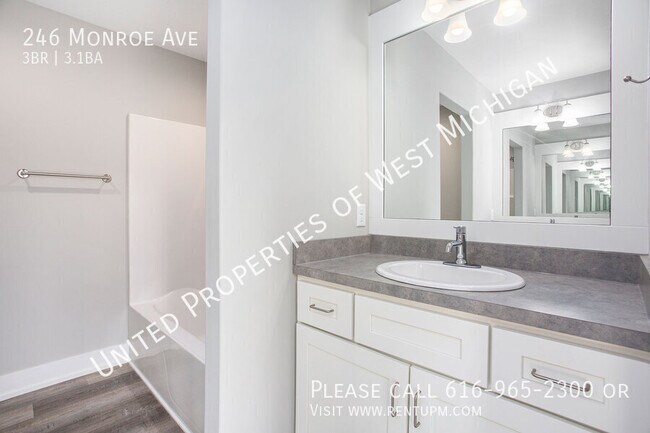 Building Photo - Available Now | 3 Bedroom 3.5 Bathroom Con...