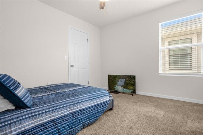 Building Photo - 2498 Empress Dr