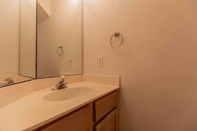Building Photo - 14215 Spotted Cedar