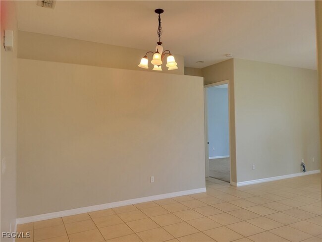 Building Photo - 9358 Palm Island Cir