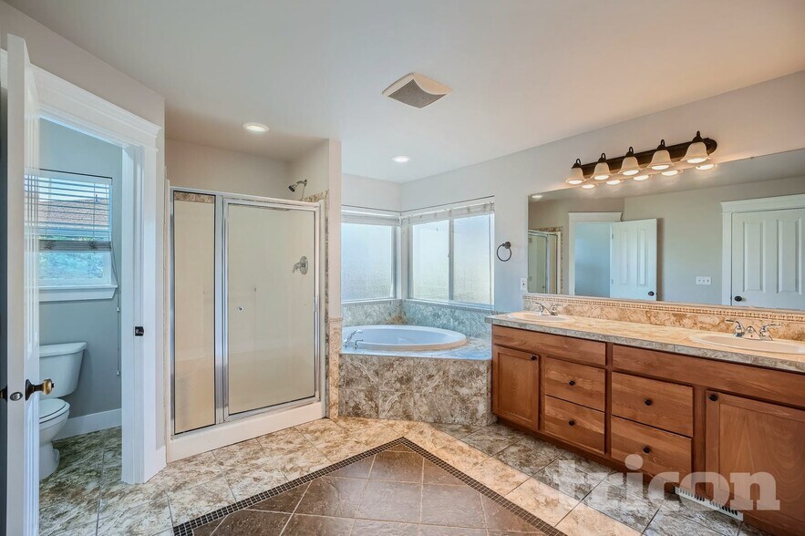 Building Photo - 4621 204th St Ct E