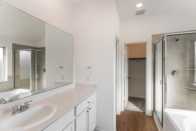 Building Photo - 1707 Fairlea Gin Path