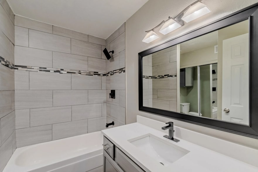 Building Photo - Fiona Apartment Homes