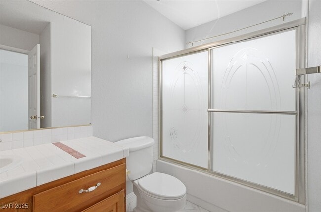 Building Photo - 2001 Madagascar Ln