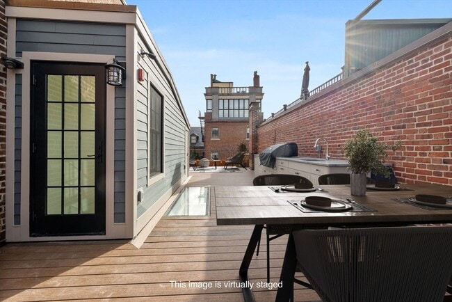 Building Photo - 2 Byron St