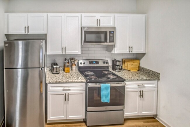 Building Photo - 8359 Coventry Ct