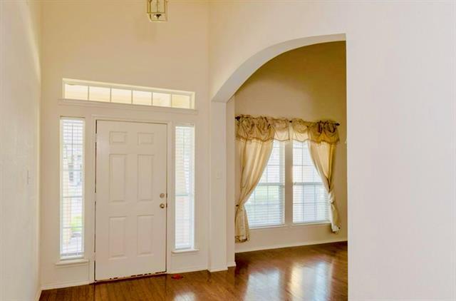 Building Photo - 9717 Hedge Bell Dr