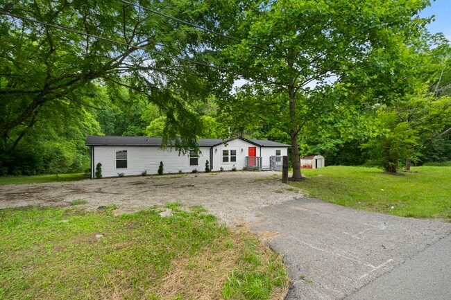 Building Photo - 5733 Clarksville Pike
