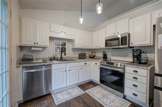 Building Photo - 106 Muirwood Dr