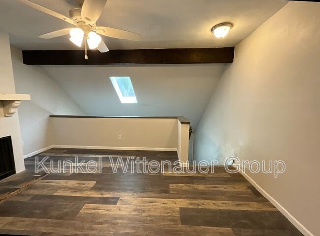 Building Photo - 425 Ponderosa Ave