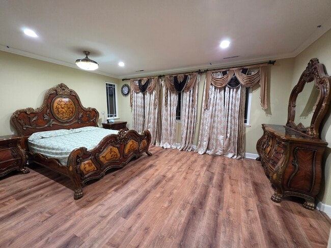 Building Photo - 1850 Ballybunion Dr