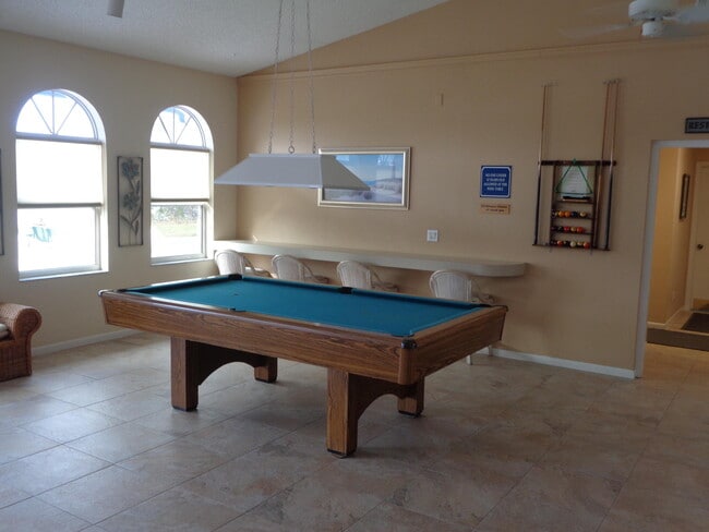 Building Photo - 2516 SE Anchorage Cove