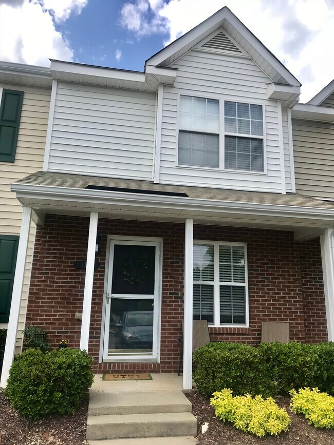 106 Mangum Circle 106 Mangum Circle Mooresville NC 28117 Apartment