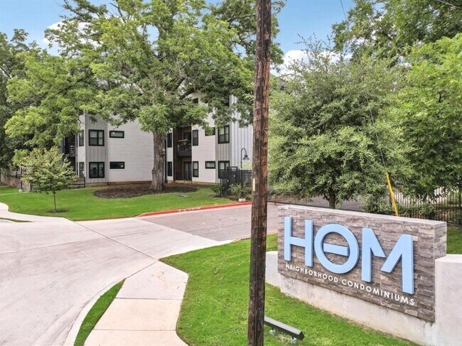 Building Photo - 3101 Govalle Ave