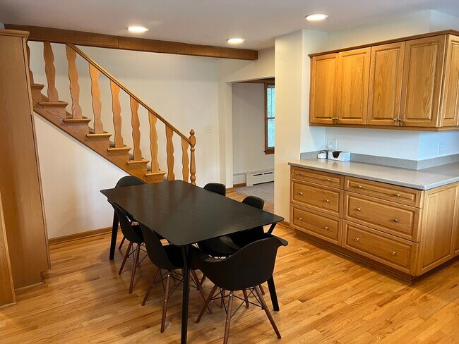 Building Photo - 1804 Chapel Ct