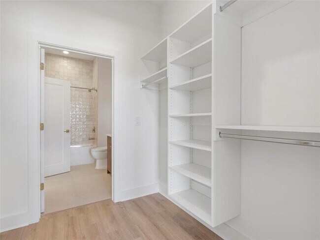 Building Photo - 675 Drewry St NE