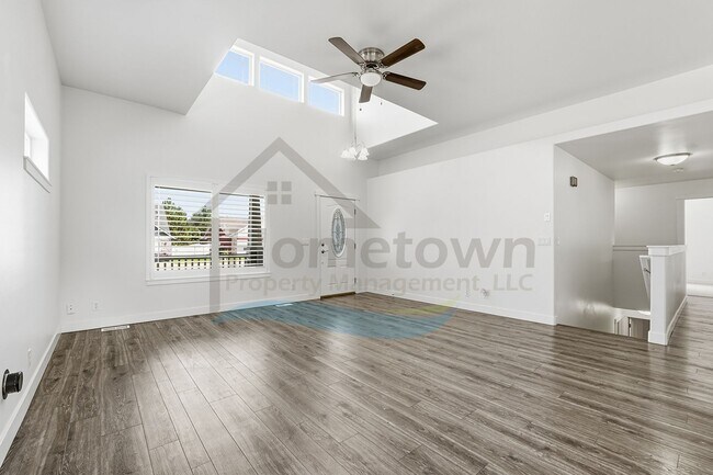 Building Photo - 5163 E Portside Ct