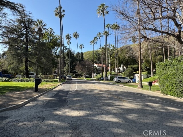 Building Photo - 857 W Edgehill Rd