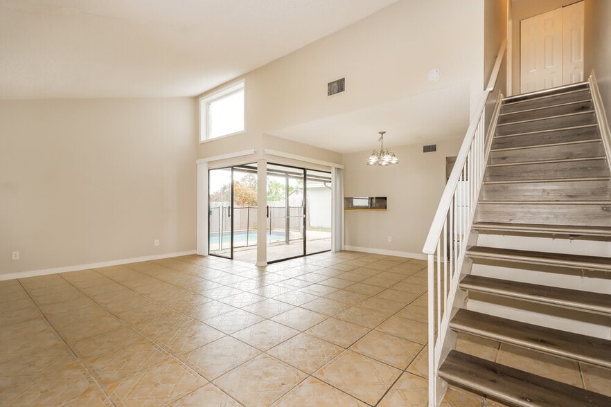 Building Photo - 10375 Chadbourne Dr