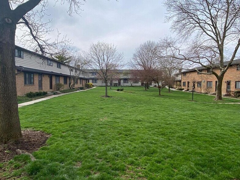 Yard - 4819 Middletowne St