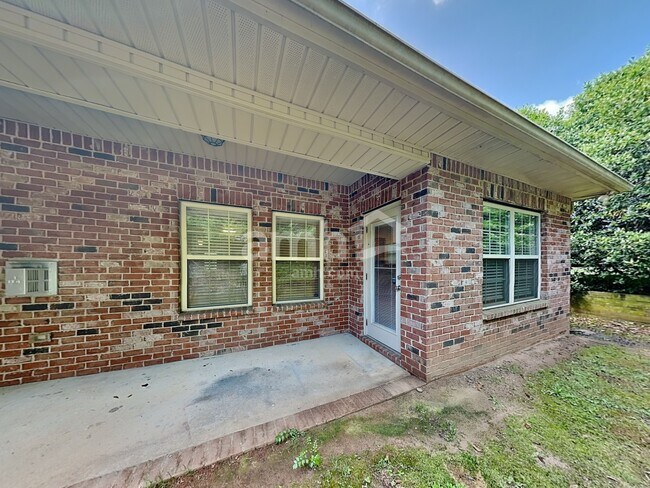 Building Photo - 101 Scottish Ave