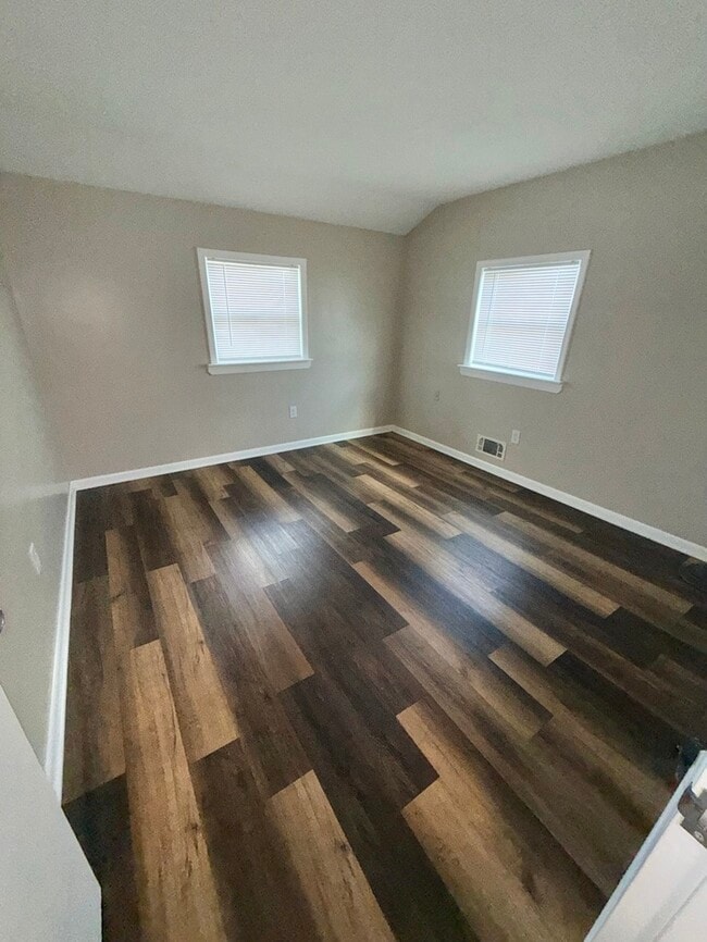 Building Photo - 3211 St Lukes Ln
