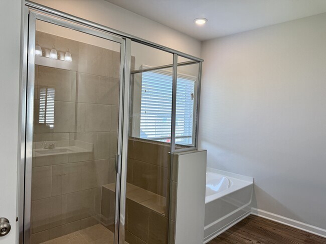 Building Photo - 2090 Ecoland Dr