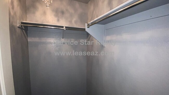 Building Photo - 3823 W White Canyon Rd