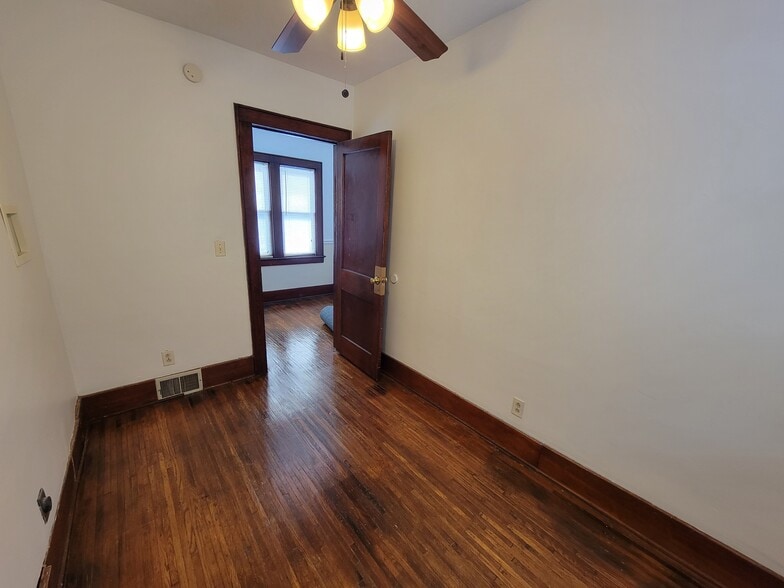 Laundry room/Possible 3rd bedroom - 114 Roser St