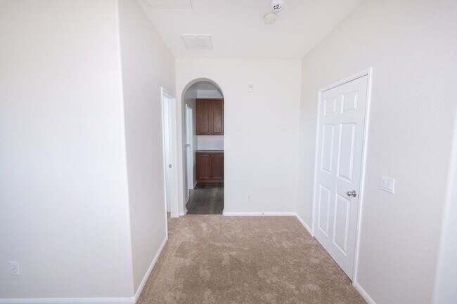 Building Photo - Amazing 3 Bedroom Condo available now! Chula Vista / Eastlake / Otay Ranch Area