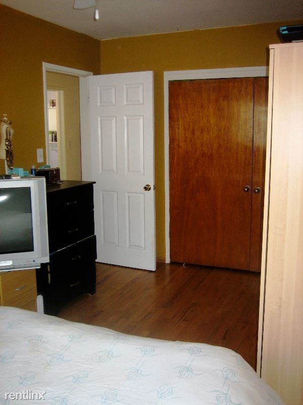 Building Photo - 2 br, 1.5 bath Apartment - 2143 Thomas Ave