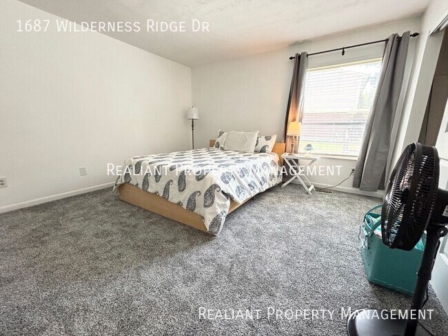 Building Photo - 1687 Wilderness Ridge Dr