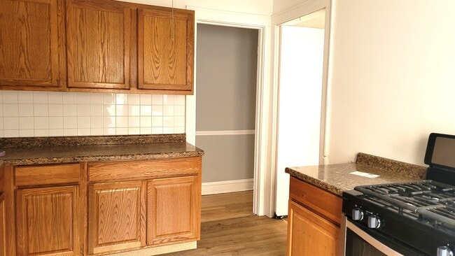 Kitchen - 6733 S Merrill Ave