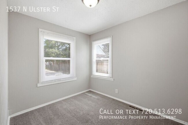 Building Photo - 1537 Ulster St