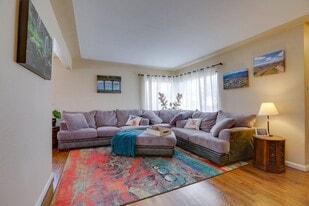 Building Photo - 3301 Kearney St