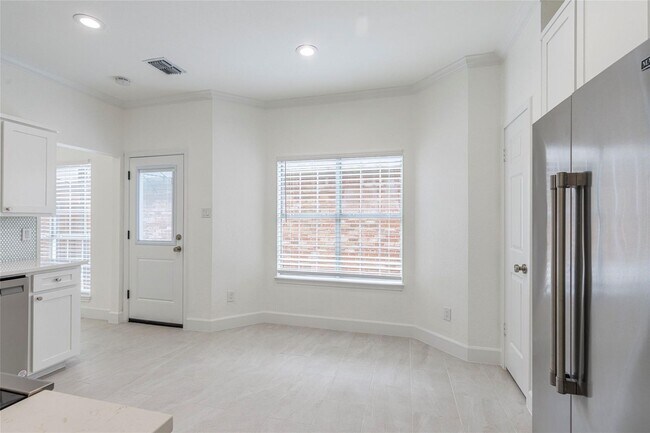 Building Photo - COMING SOON IN EULESS!
