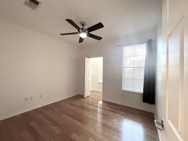 Building Photo - 860 N Orange Ave